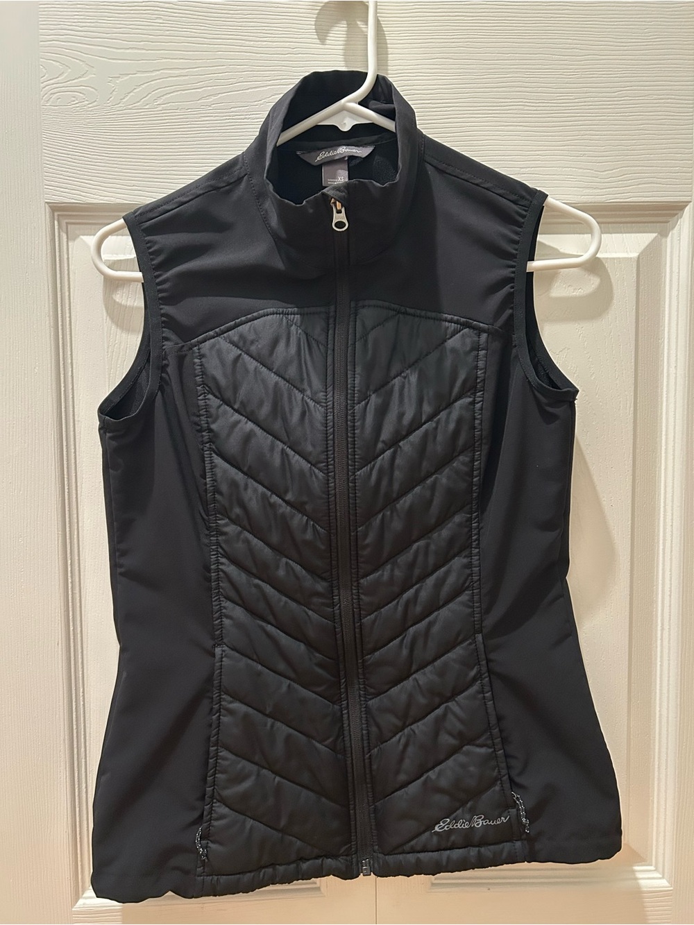Eddie Bauer Black Quilted-Panel Softshell Vest